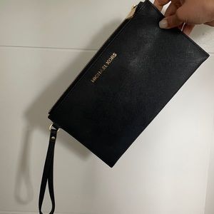 Michael kors clutch